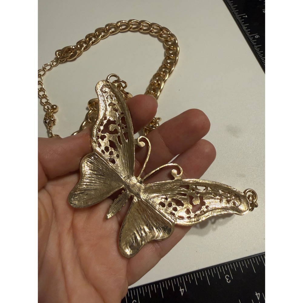 Gold Tone Butterfly Statement Necklace Enamel Chunky Curb Chain 16-19in - Picture 4 of 4